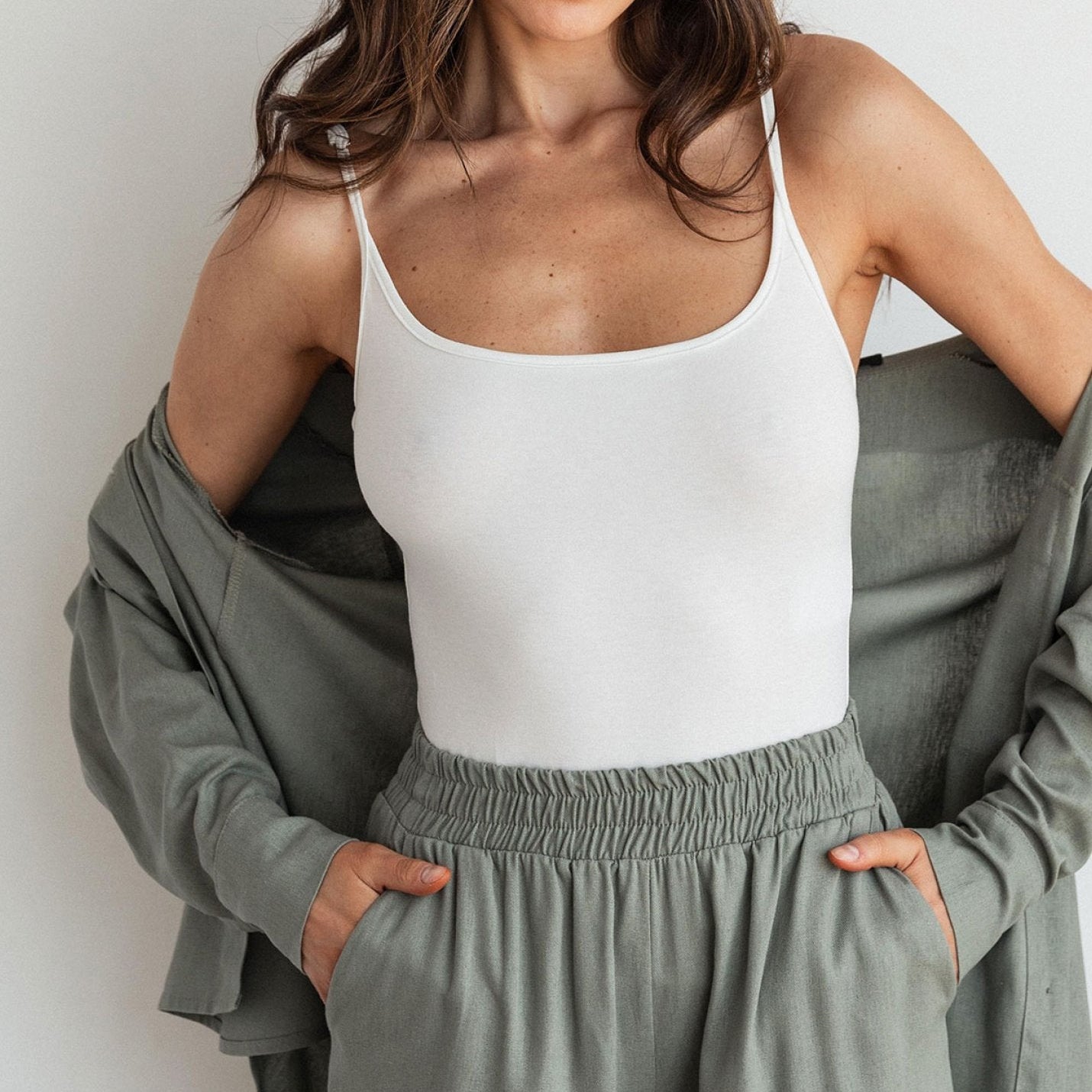 Майка на бретелях