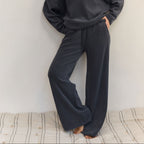 Штани з вишивкою