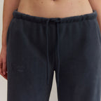 Штани з вишивкою