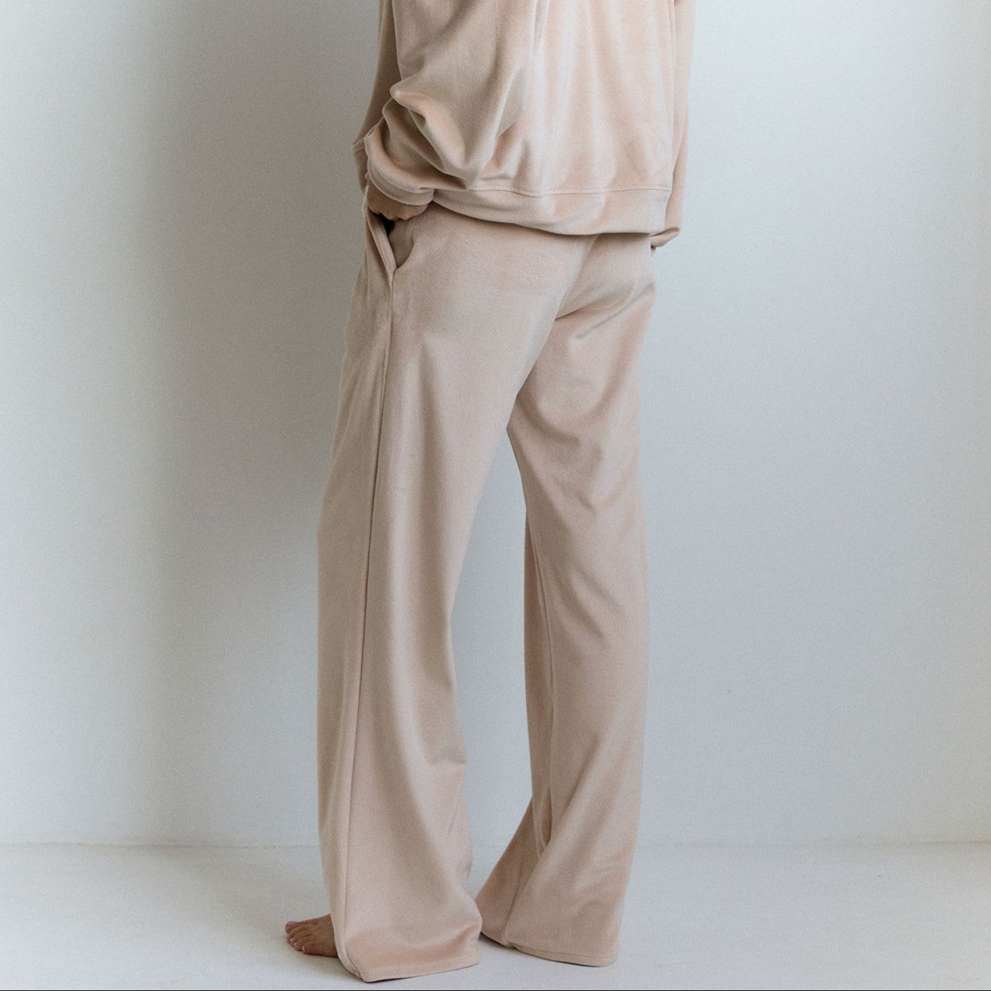 Штани зі шнурком утеплений велюр