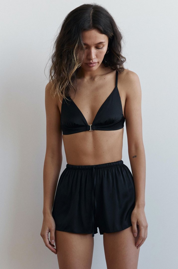 Топ на бретелях сатин