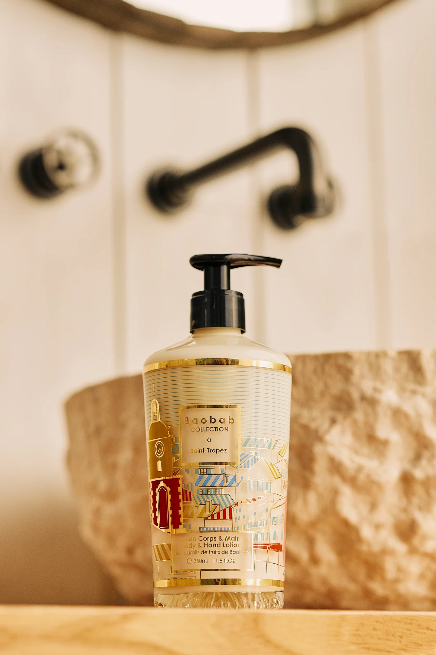 Лосьйон для рук та тіла Saint-Tropez 350 ml